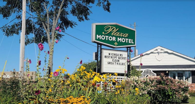 Plaza Motor Motel - Web Listing Photo (newer photo)